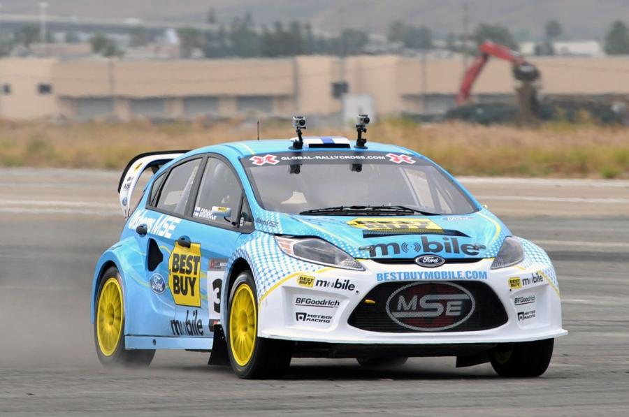  Ford Fiesta X Games 17 RallyCross 2011 года  (фото 26 из 30)